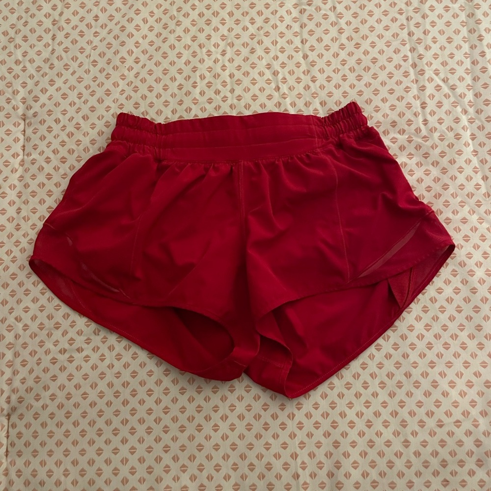 Lululemon 2.5in Low Rise Hotty Hots in Red